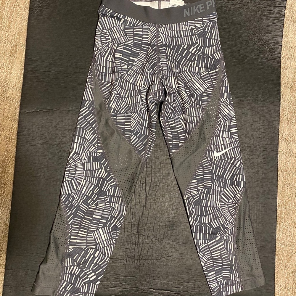Grey Patterned Nike Pro Capris